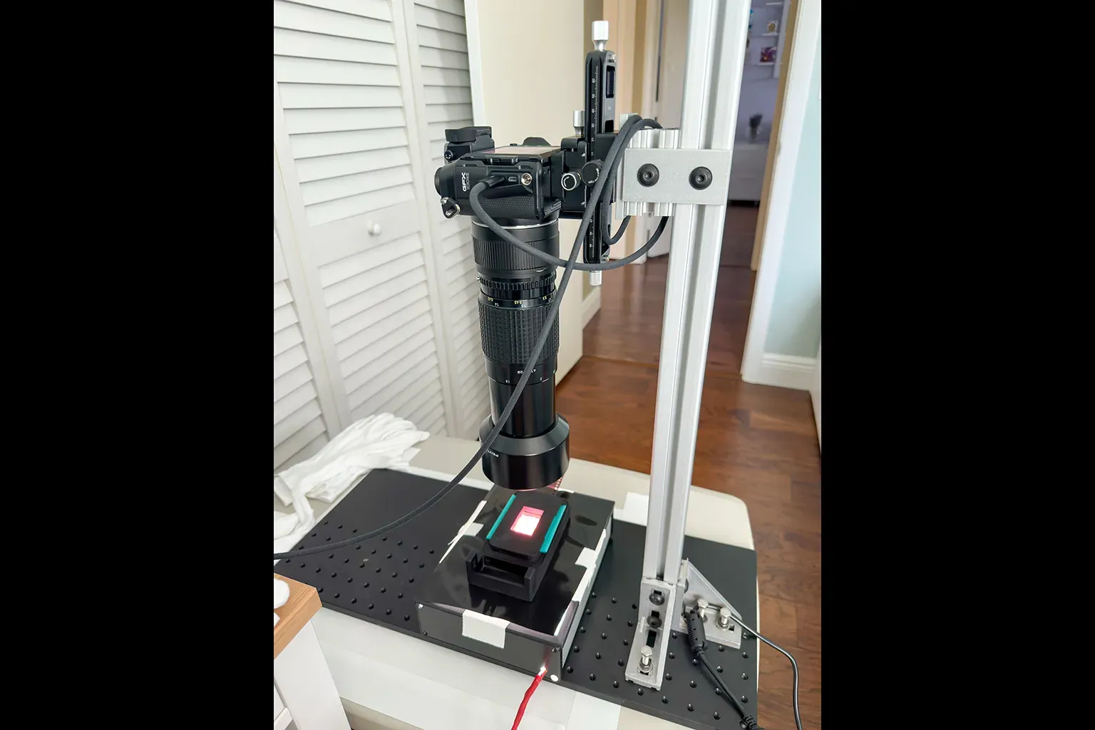 Stand and Camera